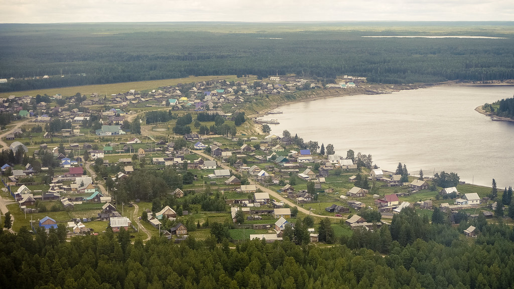 Здесь мы живём, учимся, взрослеем